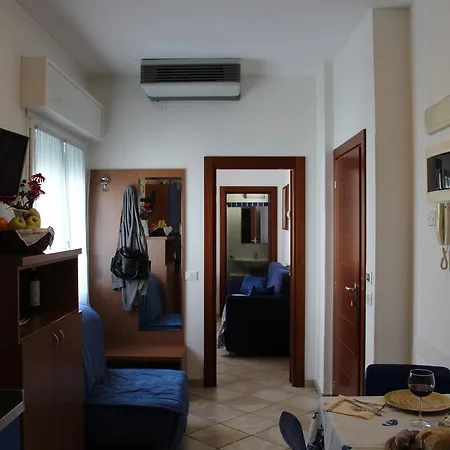 Veliero Aparthotel 3*