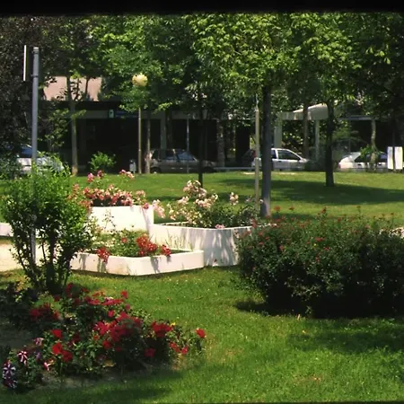 Veliero Aparthotel San Mauro Mare
